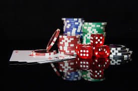 Màn hình slot nổ hũ nhiều dòng thưởng trên thiết bị di động Việt Nam